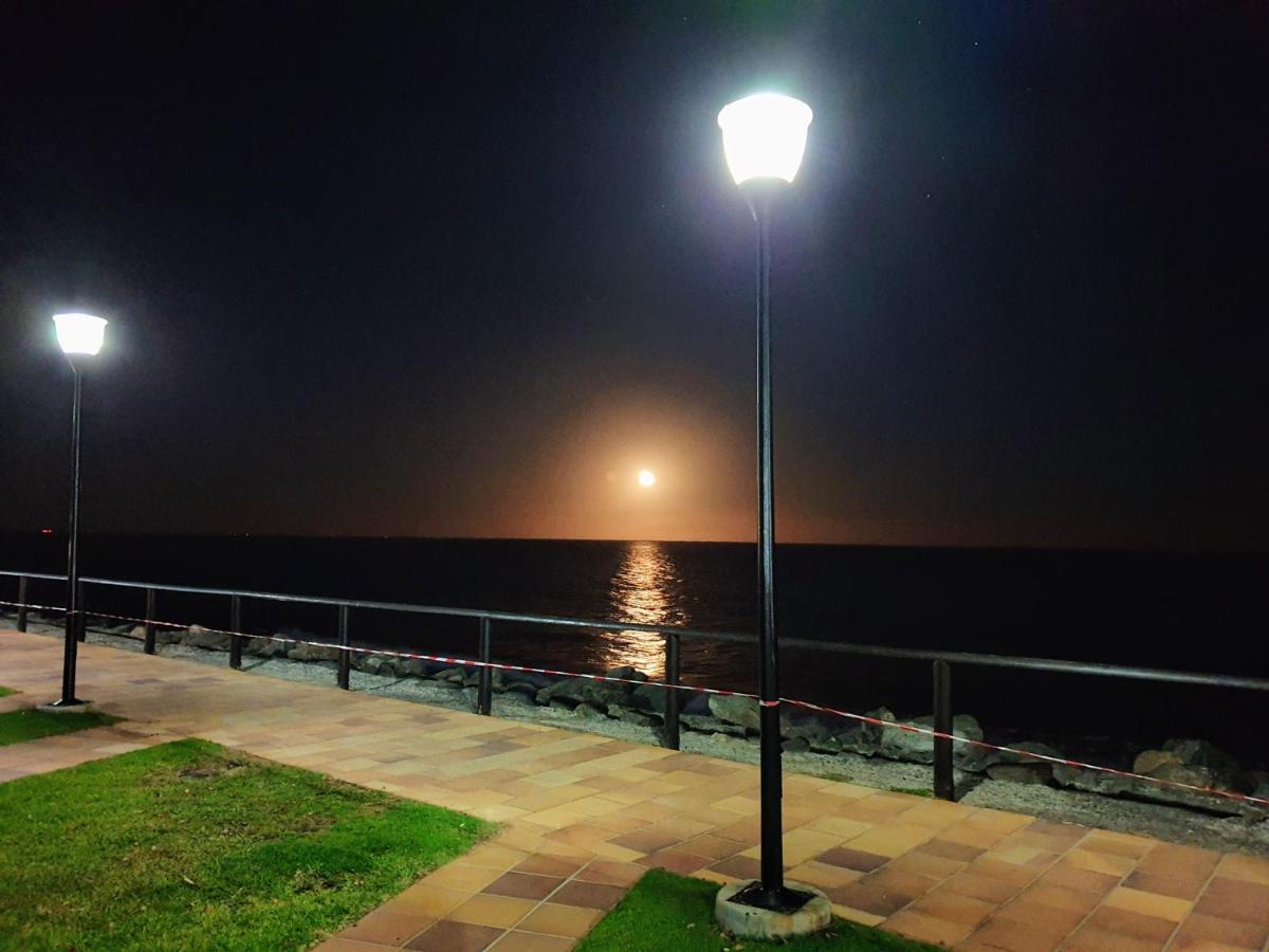 פלאייה דל אינגלז Apartamentos Playa Feliz מראה חיצוני תמונה