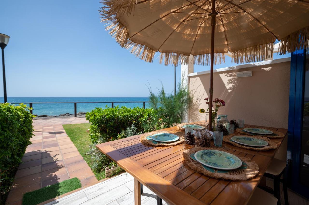 פלאייה דל אינגלז Apartamentos Playa Feliz מראה חיצוני תמונה