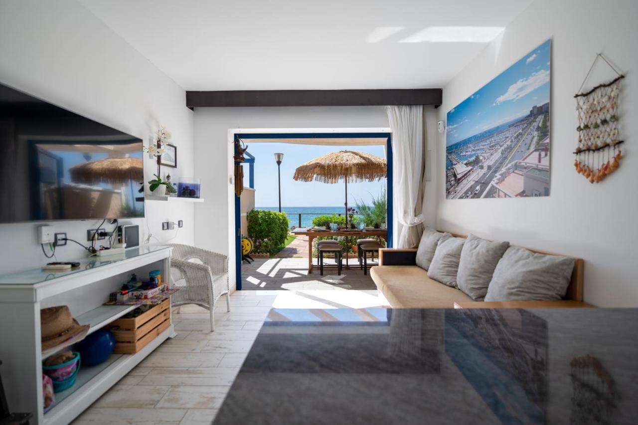 פלאייה דל אינגלז Apartamentos Playa Feliz מראה חיצוני תמונה