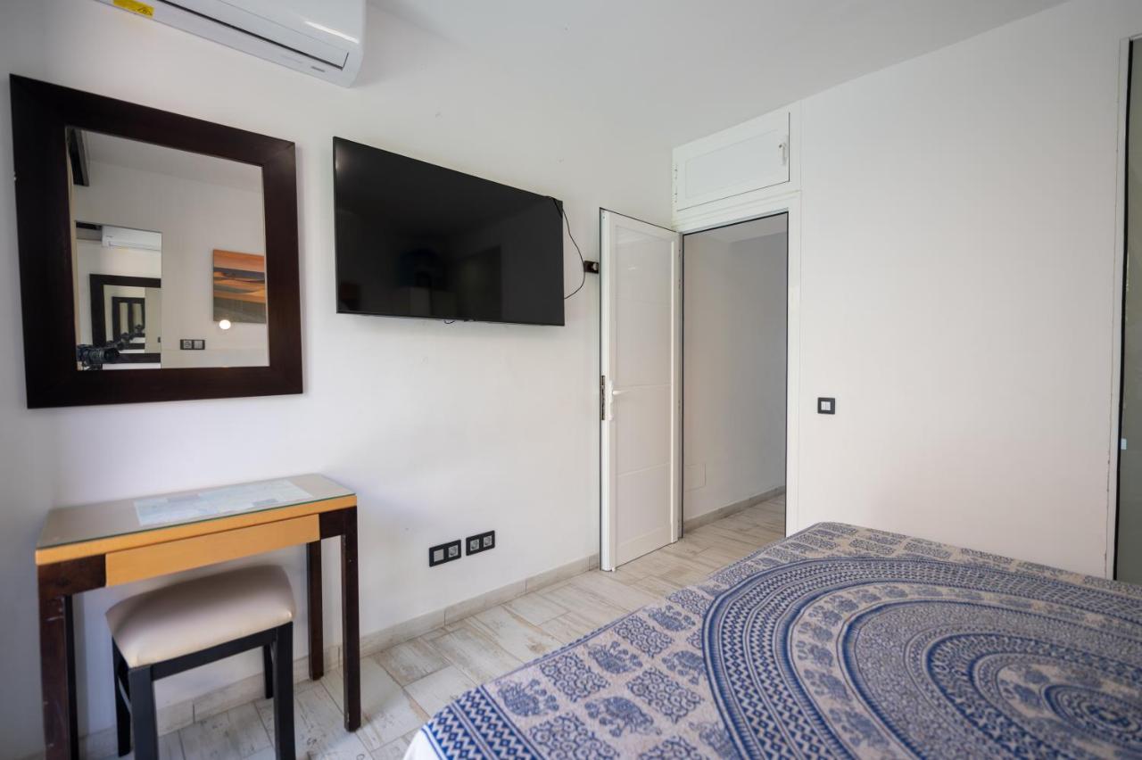 פלאייה דל אינגלז Apartamentos Playa Feliz מראה חיצוני תמונה
