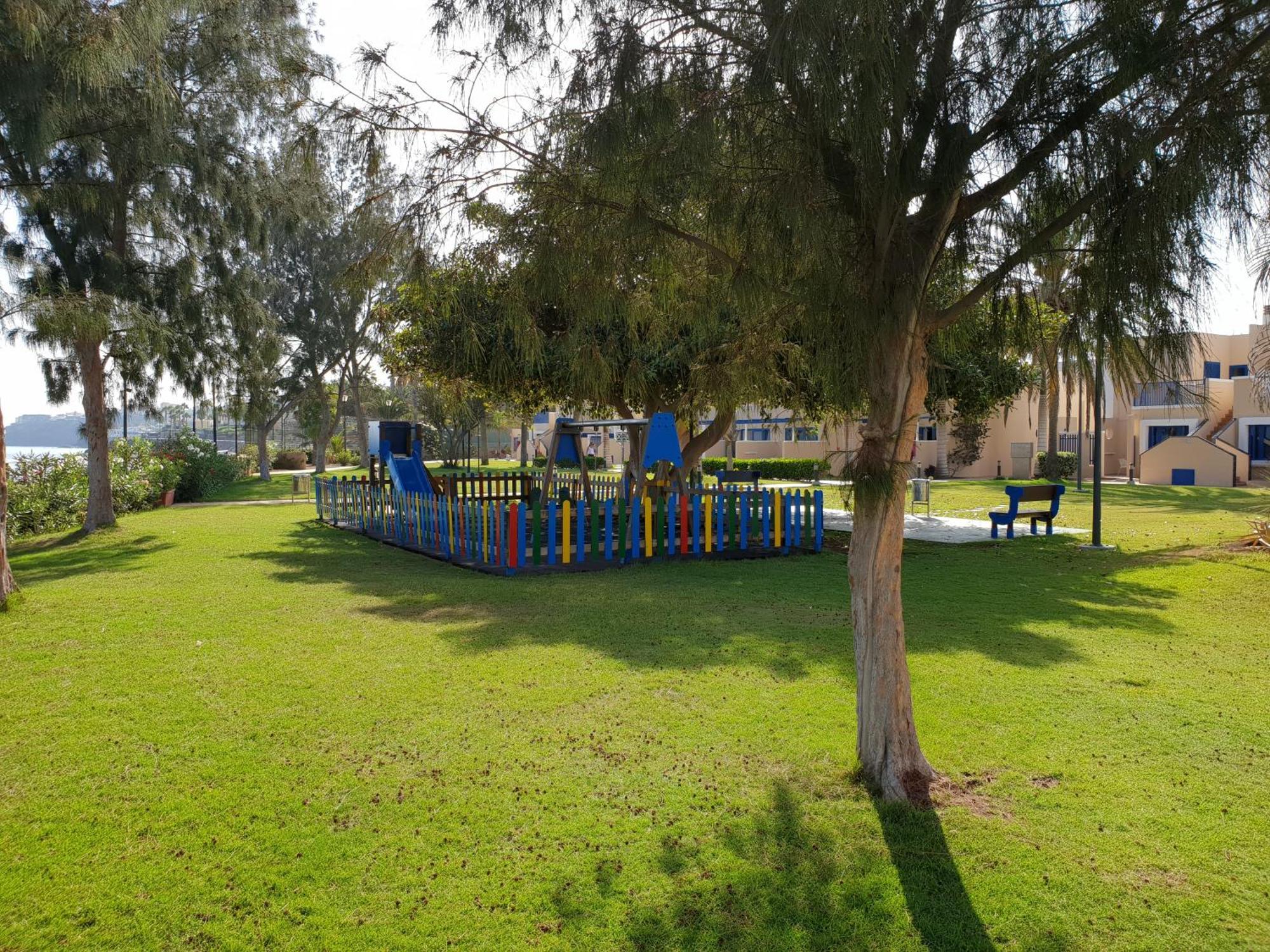 פלאייה דל אינגלז Apartamentos Playa Feliz מראה חיצוני תמונה