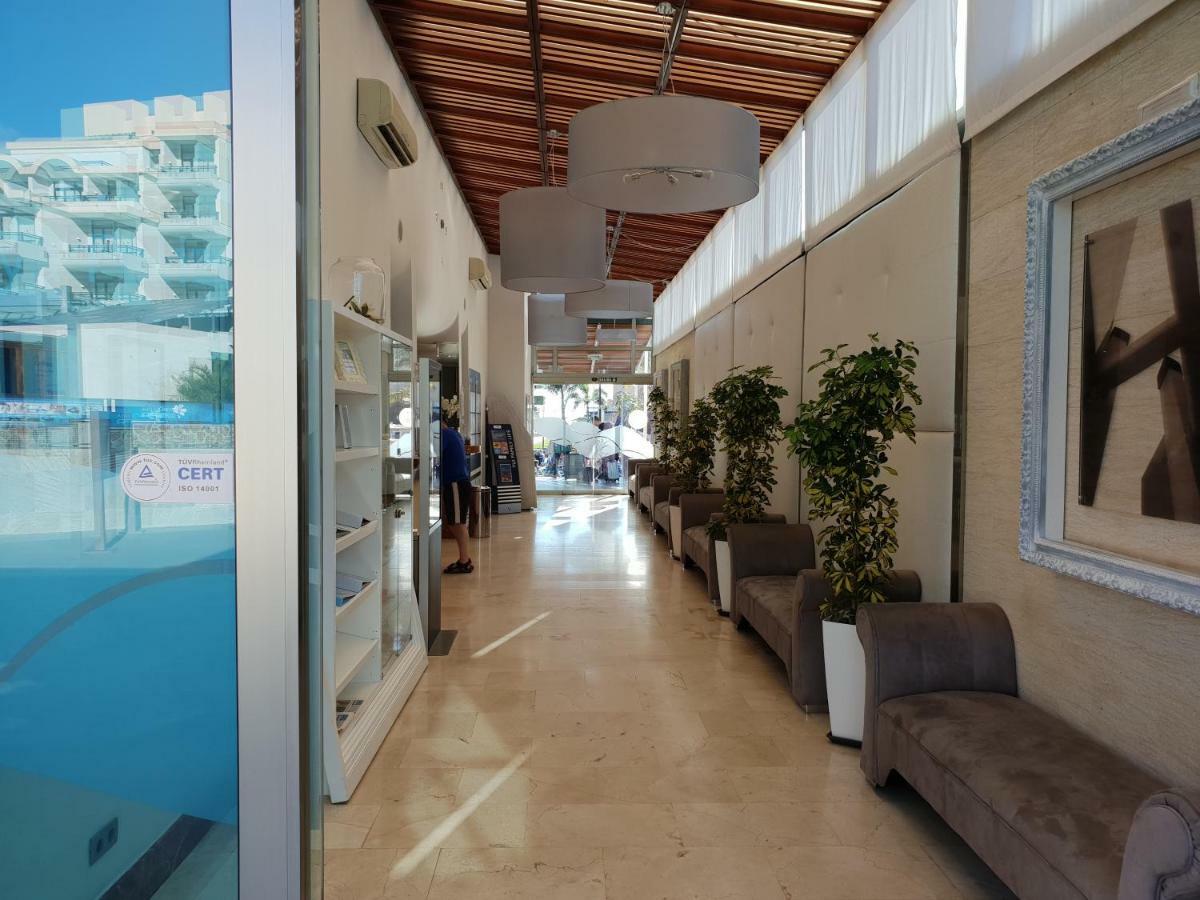 פלאייה דל אינגלז Apartamentos Playa Feliz מראה חיצוני תמונה