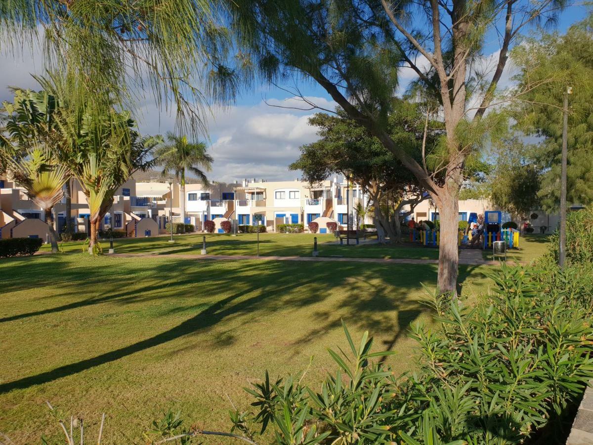 פלאייה דל אינגלז Apartamentos Playa Feliz מראה חיצוני תמונה